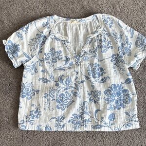 Lucky Brand Blue and White Patterned Top